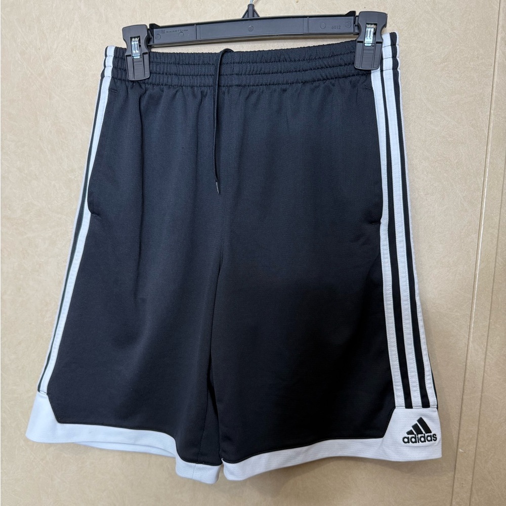 Adidas Boy's Athletic Shorts Black/White Size XL (18/20)